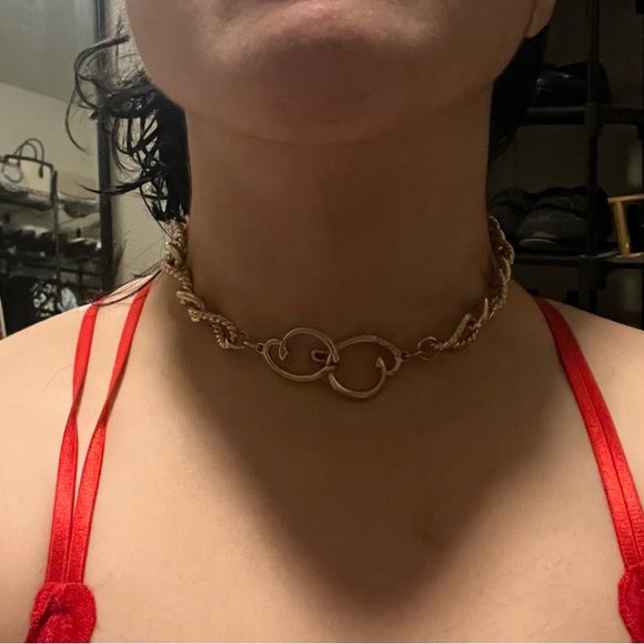 Oscar de la Renta Gold Chain Link Necklace - Picture 3 of 3